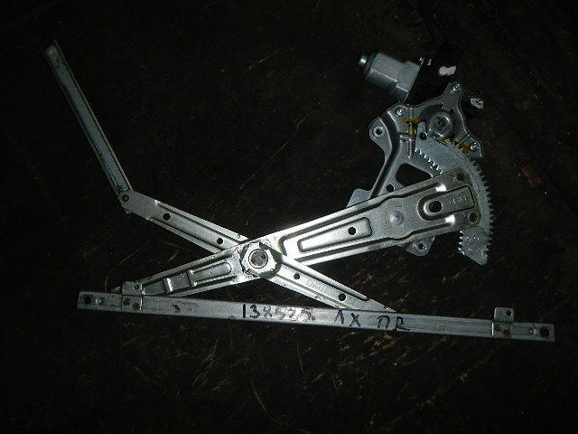 Стеклоподъемник электр. передний правый