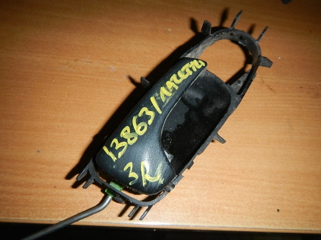 Ручка двери внутренняя правая