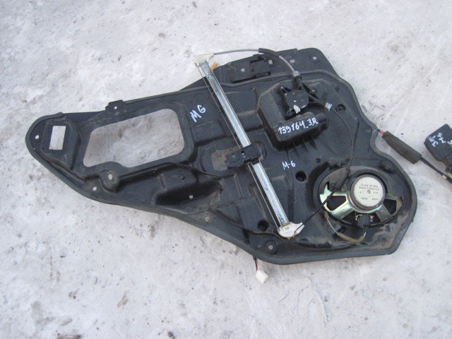 Стеклоподъемник электр. задний правый