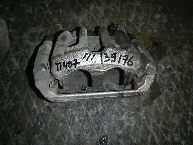 Суппорт передний левый