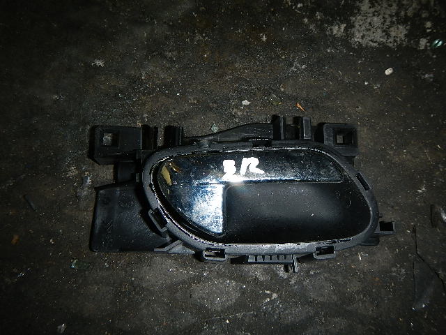 Ручка двери внутренняя правая