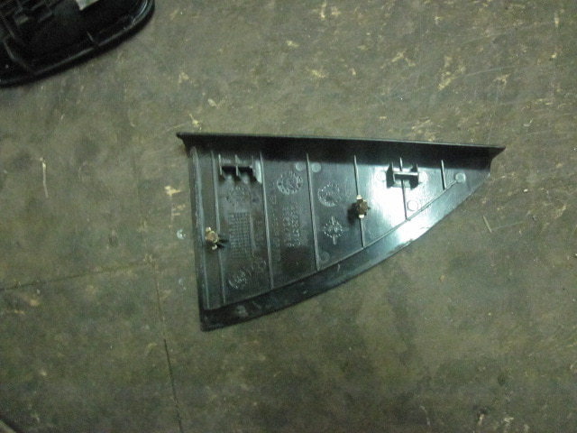 Накладка двери задней левой