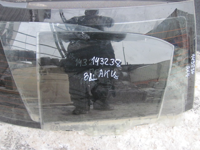 Стекло двери задней левой