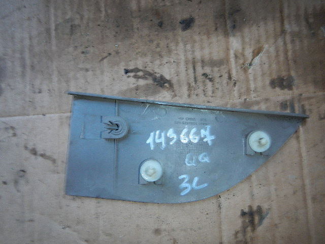 Накладка двери задней левой