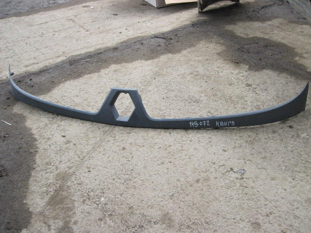 Накладка переднего бампера