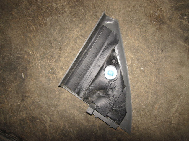 Крышка зеркала внутренняя правая