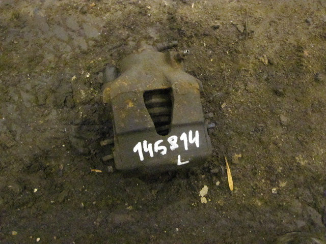 Суппорт передний левый