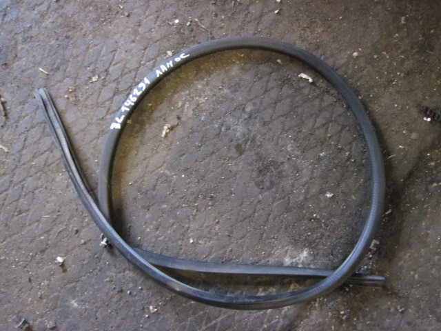 Уплотнитель двери