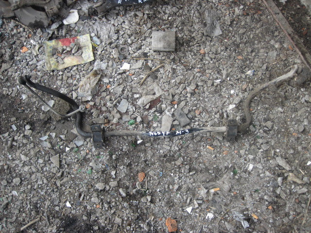 Стабилизатор передний