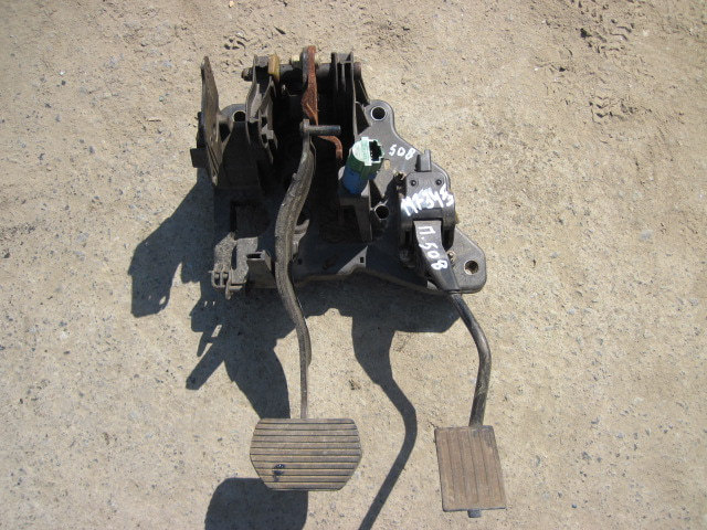 Блок педалей