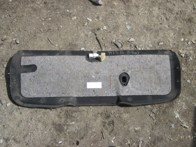 Обшивка двери багажника