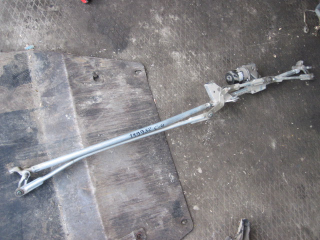 Трапеция стеклоочистителей