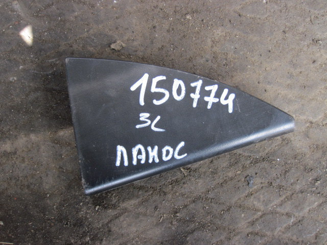 Накладка двери задней левой