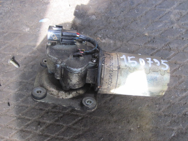 Моторчик стеклоочистителя передний