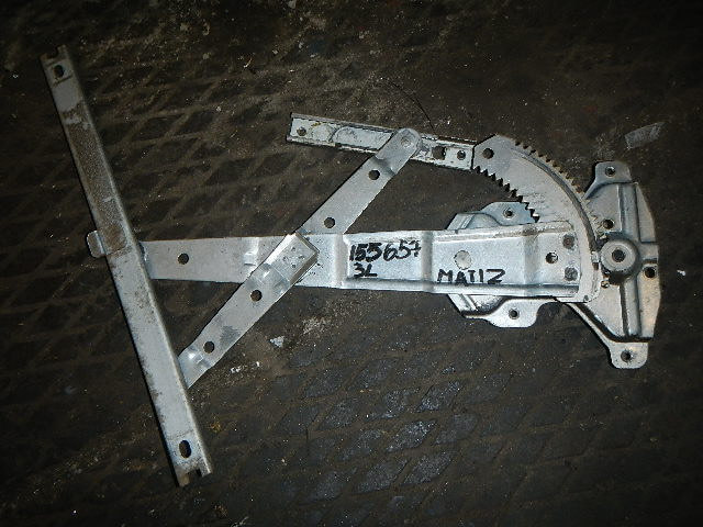 Стеклоподъемник механ. задний левый