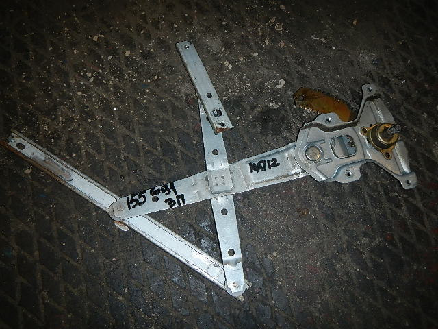 Стеклоподъемник механ. задний правый