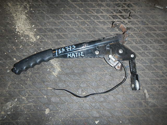 Рычаг стояночного тормоза