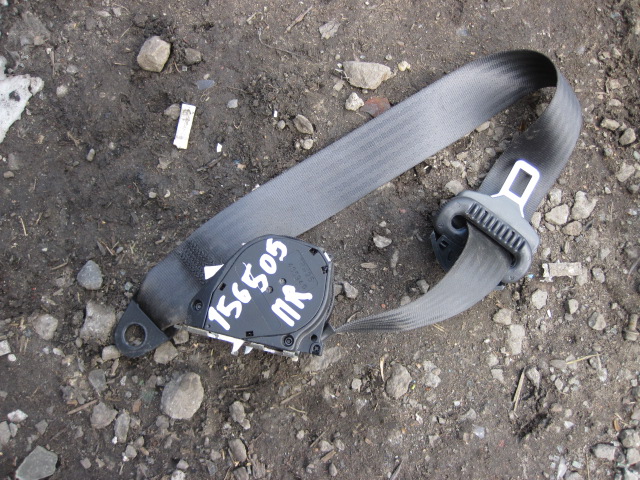 Ремень безопасности