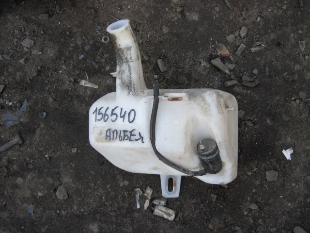 Бачок омывателя лобового стекла