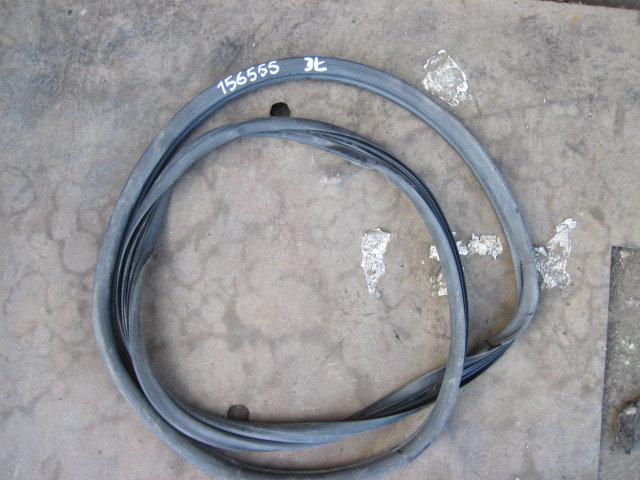 Уплотнитель двери