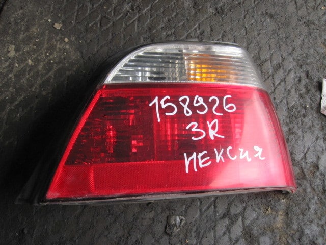 Фонарь задний правый
