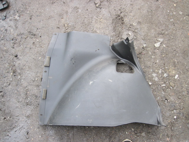 Обшивка багажника