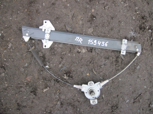 Стеклоподъемник механ. передний правый