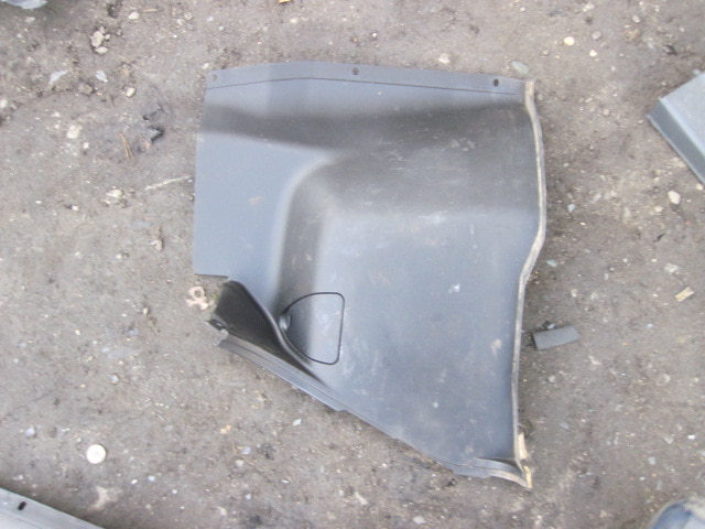 Обшивка багажника