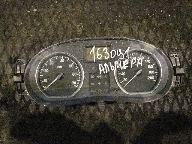 Панель приборов