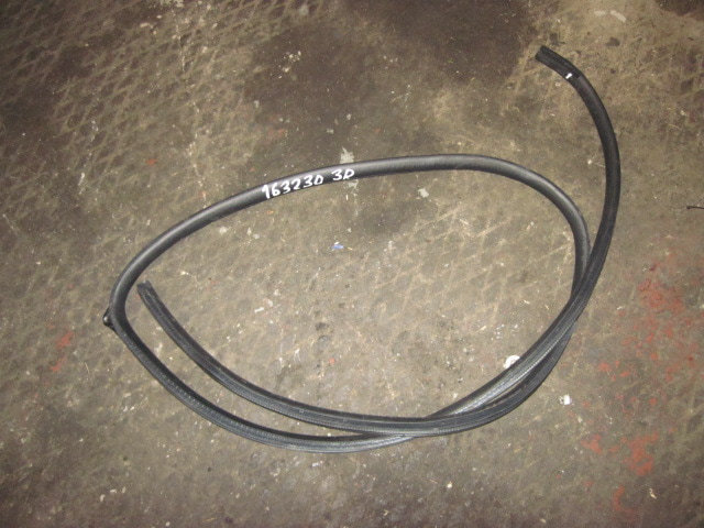 Уплотнитель двери