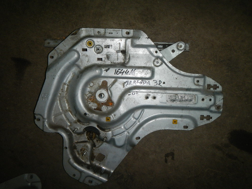 Стеклоподъемник электр. задний правый