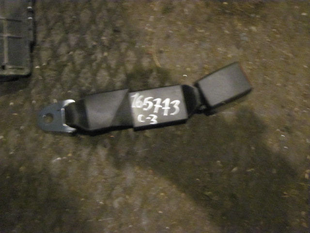 Ответная часть ремня безопасности