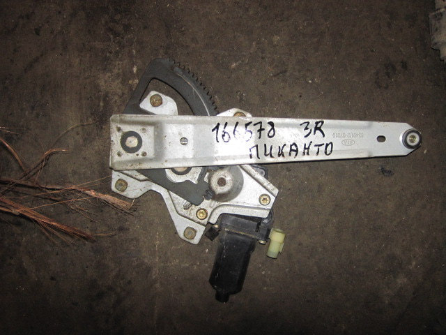 Стеклоподъемник электр. задний правый
