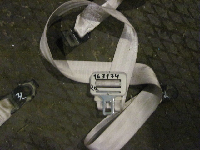 Ремень безопасности