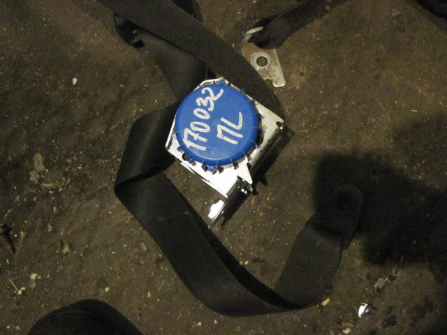 Ремень безопасности