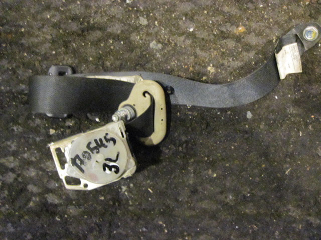 Ремень безопасности