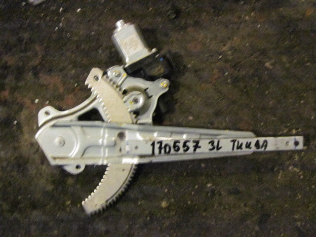 Стеклоподъемник электр. задний левый