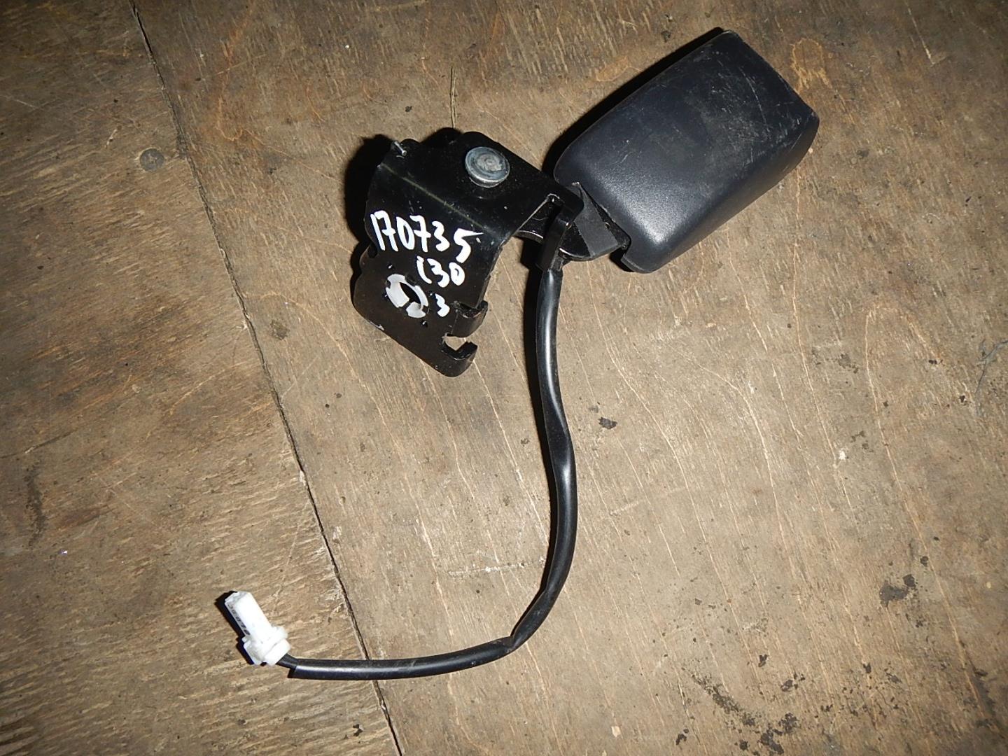 Ответная часть ремня безопасности