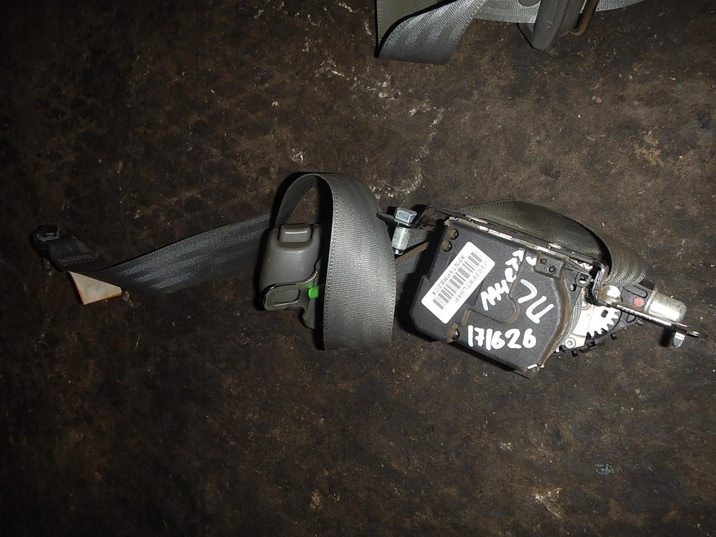 Ремень безопасности