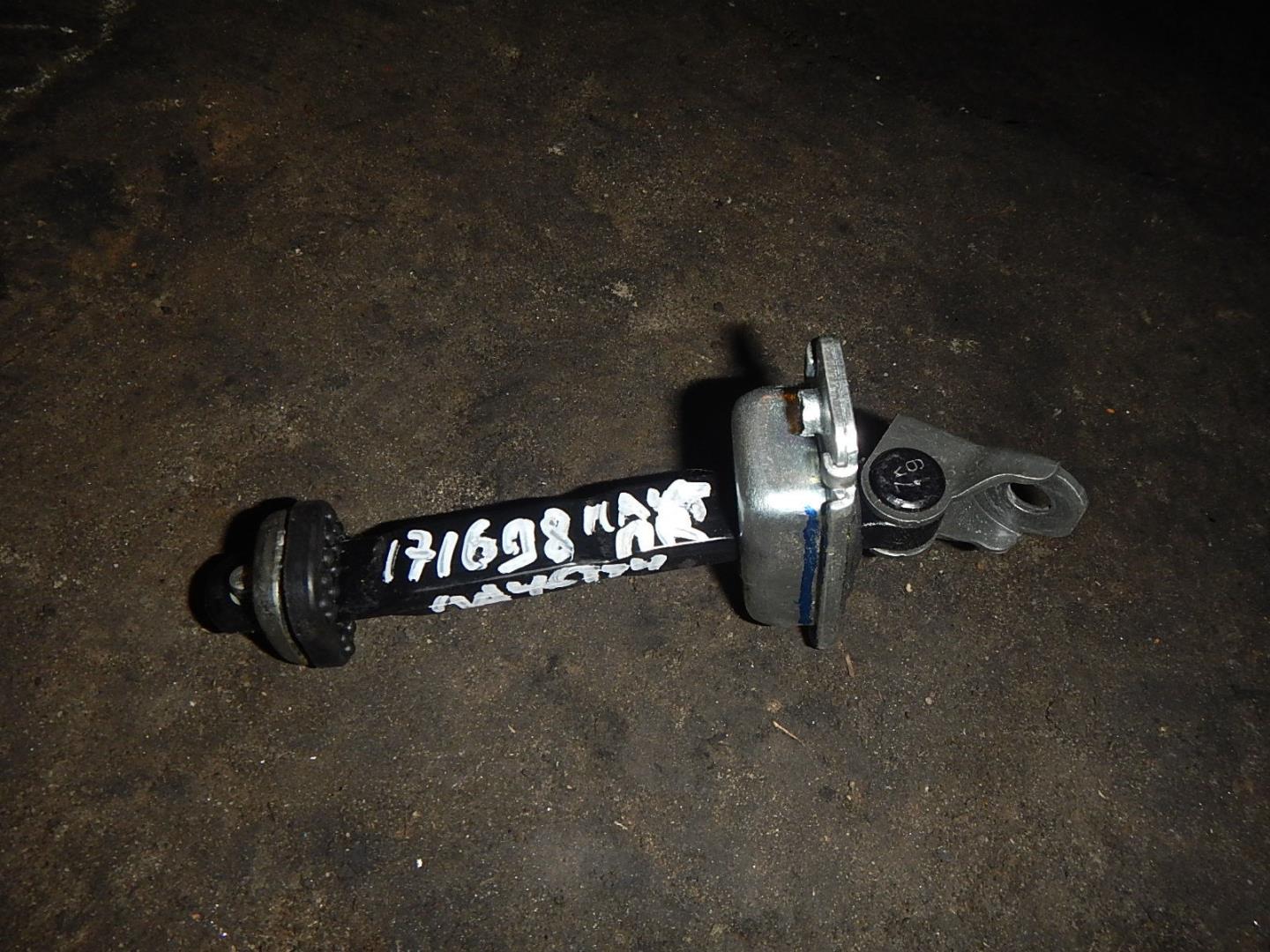 Ограничитель двери