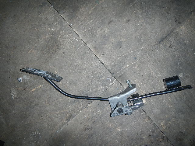 Педаль газа