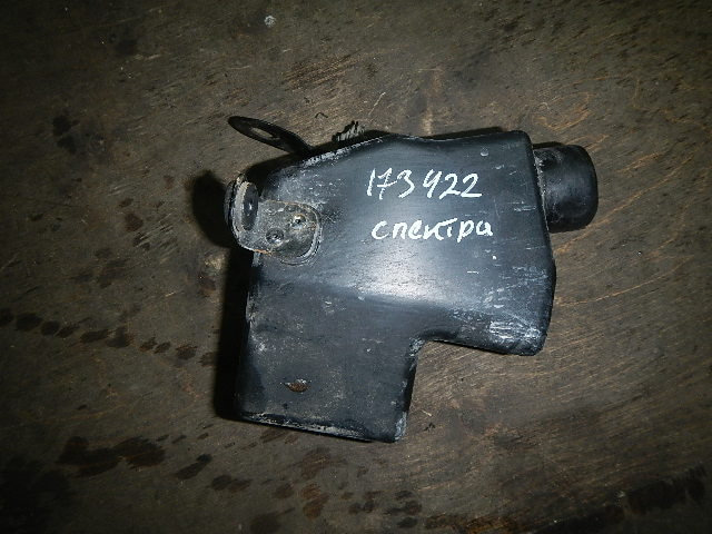 Резонатор воздушного фильтра