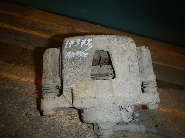 Суппорт передний правый