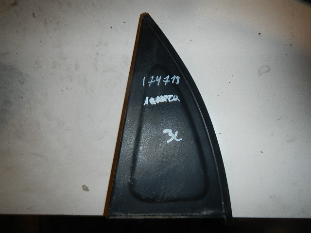 Накладка двери задней левой