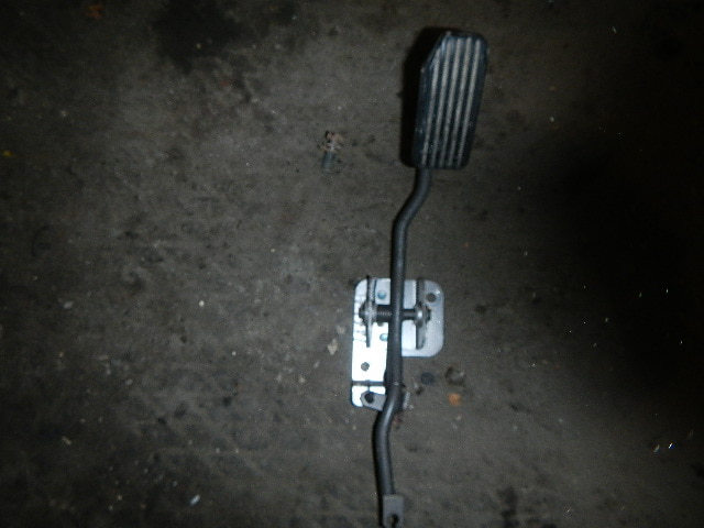 Педаль газа