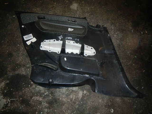 Обшивка багажника