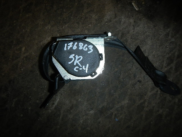 Ремень безопасности