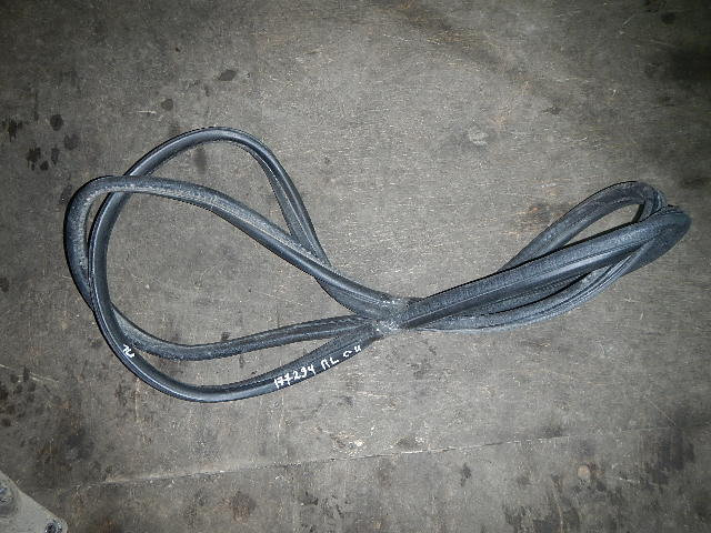 Уплотнитель двери