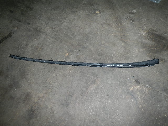 Молдинг лобового стекла