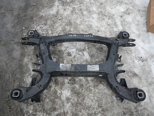 Балка задняя